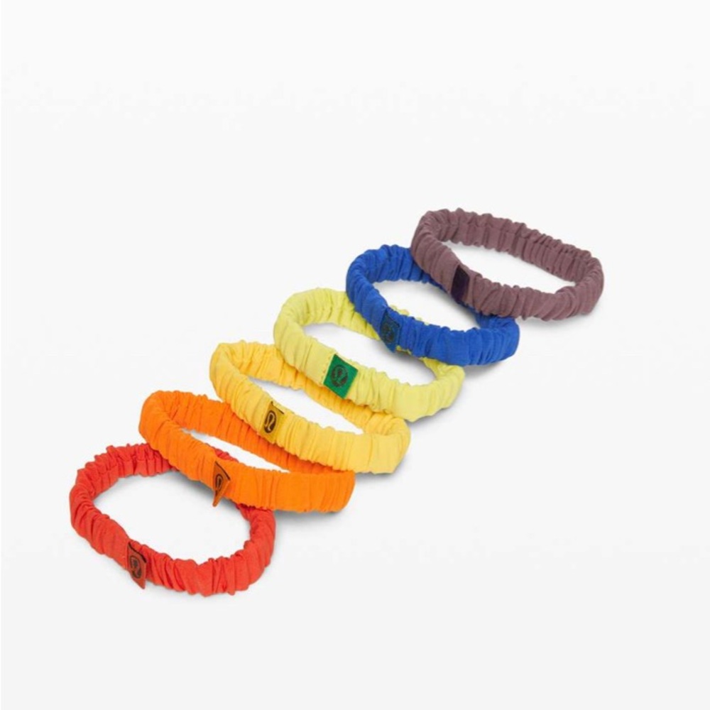 SOLD NWT Skinny Scrunchies set of 6 - Picture 1 of 3